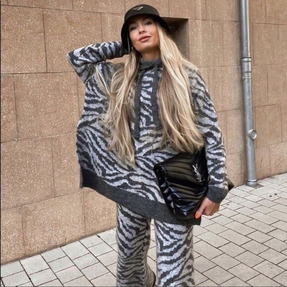 ZARA ANIMAL JACQUARD WOOL AND ALPACA BLEND PANTS - Picture 4 of 10